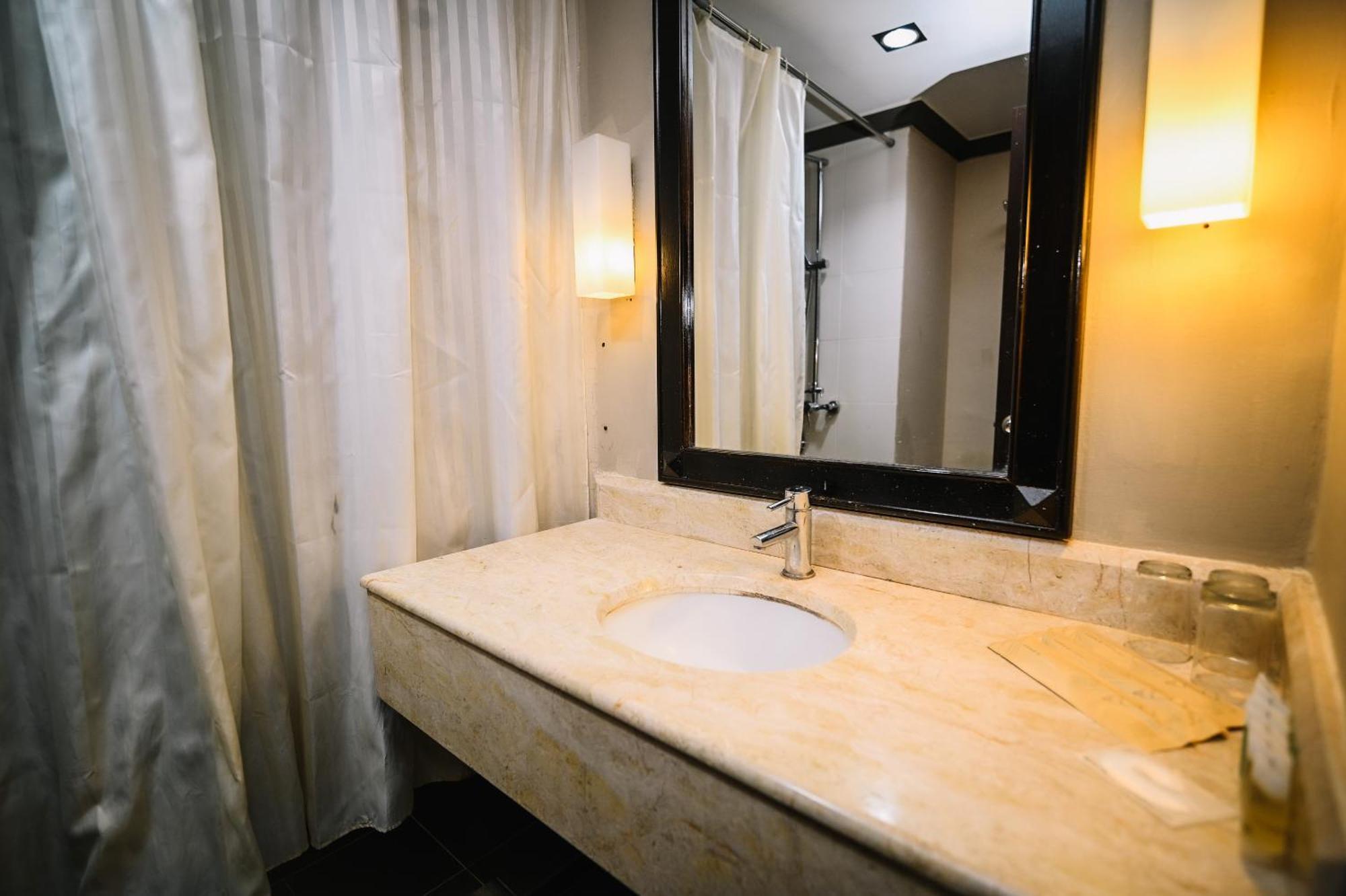 Kingston Hotel 9 - Jonker Street Malacca Ngoại thất bức ảnh